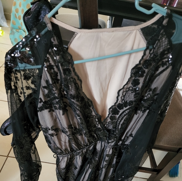 Romper - Picture 1 of 1